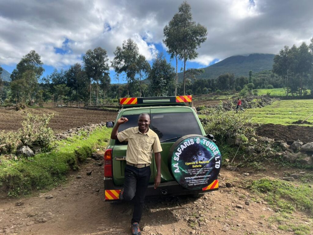 6 Days Uganda Rwanda Primate, Gorillas and Golden Monkeys Safari