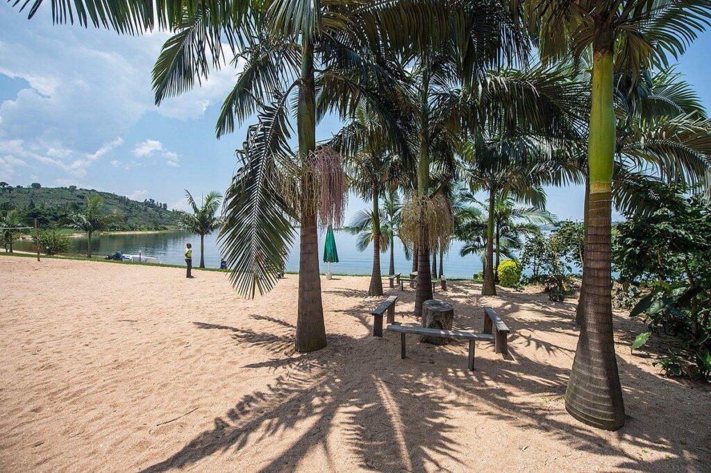 Relaxing lakeside beach in Gisenyi